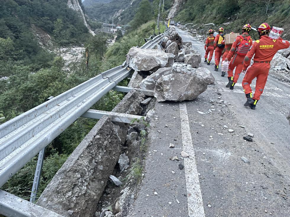ascienden a 74 los fallecidos por el terremoto en china laverdaddemonagas.com v5uniei3nrfolk7mg7ly2crepi