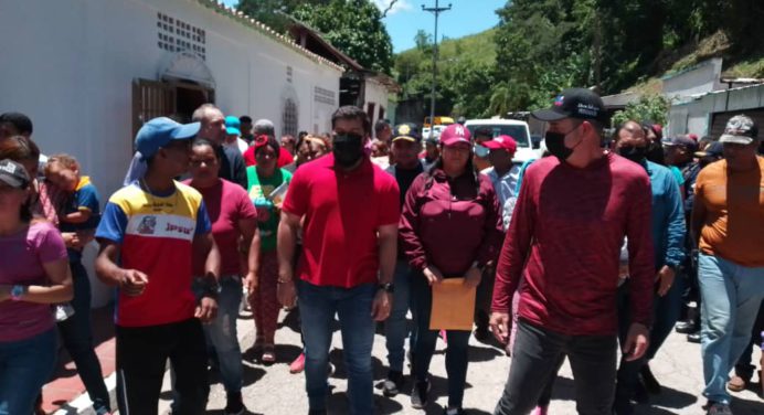 Autoridades evalúan alcances de ruta social de Transmonagas en Acosta