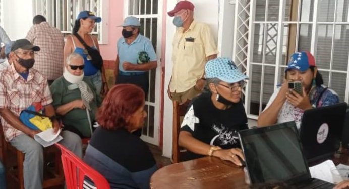 Culmina con éxito jornada de calificación de adultos mayores con discapacitad en Zamora