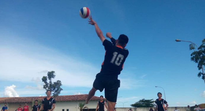 El Faro realizó Torneo de Voleibol Playa Copa “Ernesto Luna y Ana Fuentes”