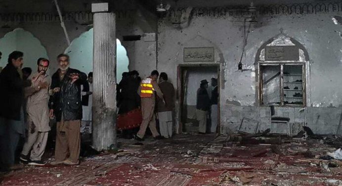 Explosión en mezquita de Afganistán deja 28 muertos y 45 heridos