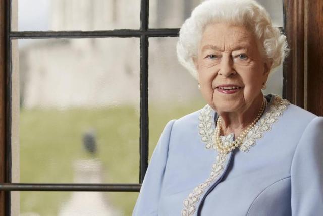 Inglaterra alerta: Reina Isabel II en delicado estado de salud