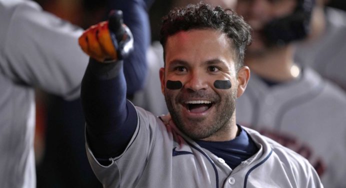 José Altuve sacudió el jonrón 25 y Houston consiguió el banderín (+Video)