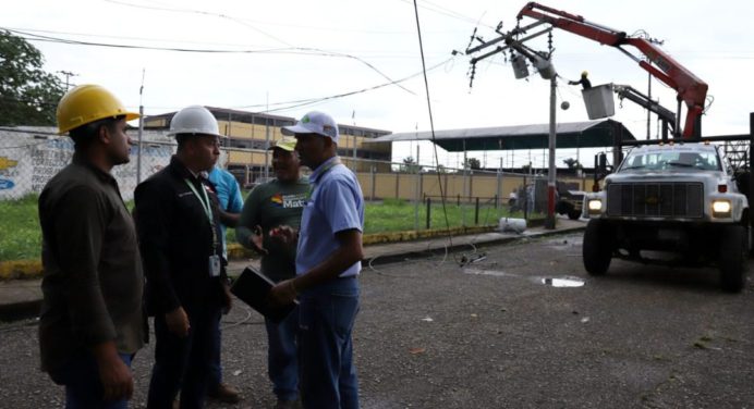 Alcaldía y Corpoelec trabajan para restablecer servicio eléctrico en la Av. Libertador