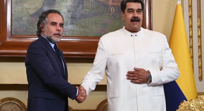 Maduro: «Hemos dado un paso inmenso al restituir las relaciones con Colombia»