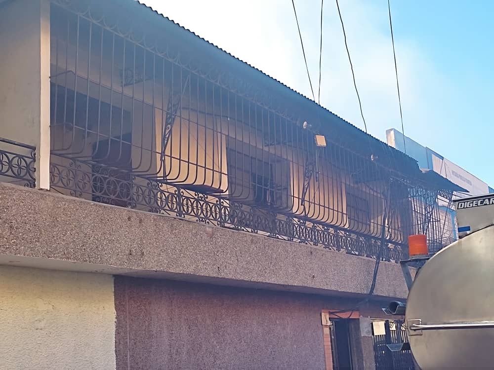 se incendio residencia estudiantil en la calle marino de maturin laverdaddemonagas.com whatsapp image 2022 09 15 at 6.24.42 pm