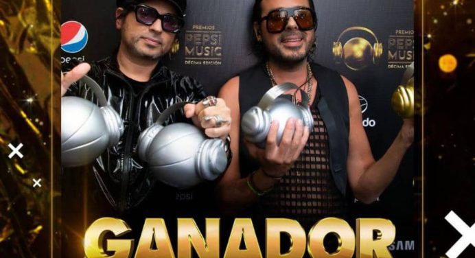 Servando y Florentino consagrados como «Artista de la década» de Premios Pepsi Music