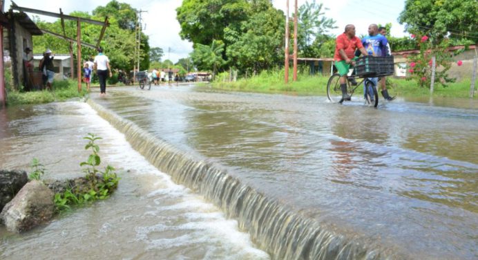 480 familias se encuentran nuevamente bajo las aguas en Amana