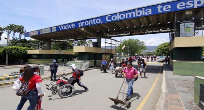 Colombia reduce requisitos para ingreso de venezolanos en la frontera