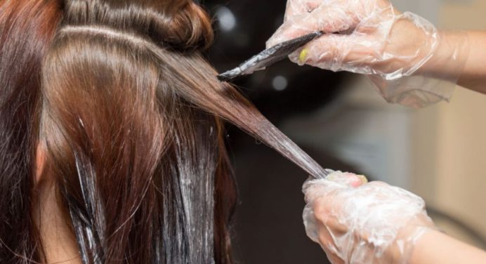 Conoce estos increíbles consejos de belleza para el cuidado del cabello después de teñirlo