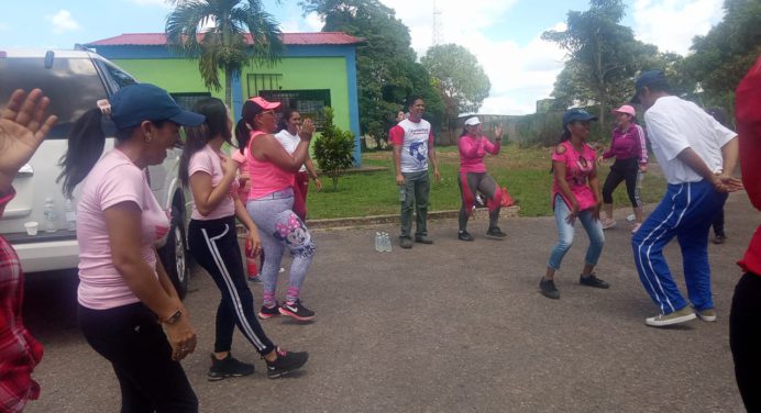 Continúan actividades de salud y concientización sobre cáncer de mama
