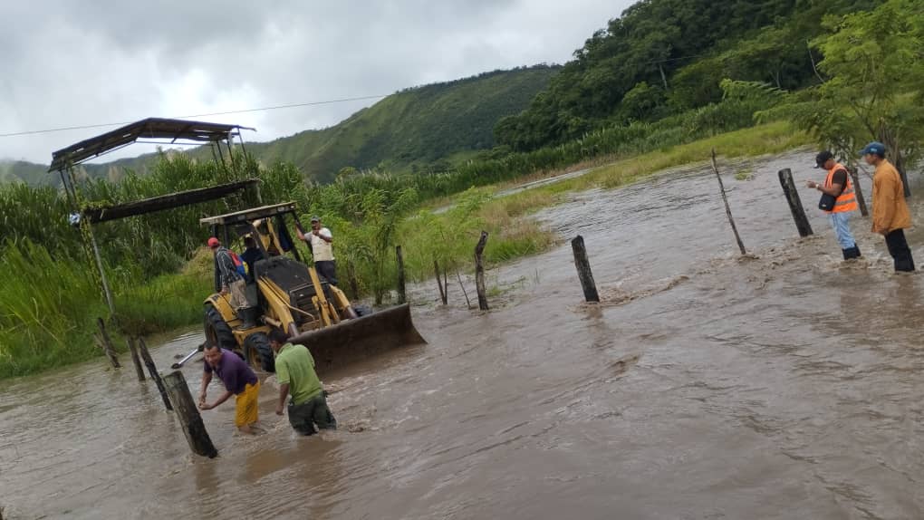 Dos parroquias del municipio Acosta estuvieron incomunicadas por  crecida del río Guarapiche