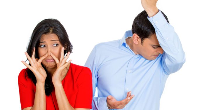 Elimina el mal olor de la ropa con estos 3 trucos casero súper sencillos
