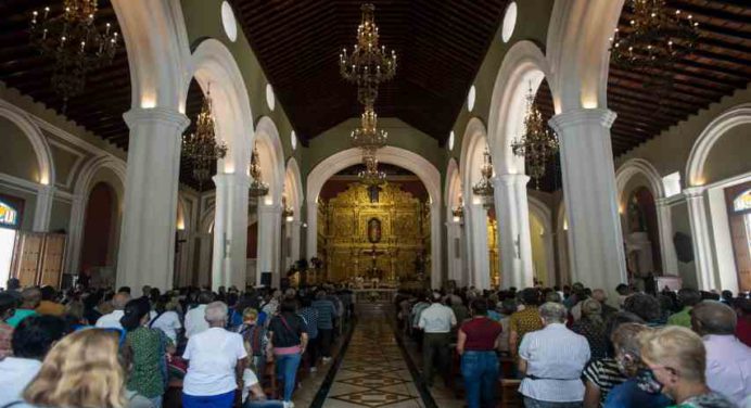 Fieles honraron a José Gregorio Hernández en su natalicio