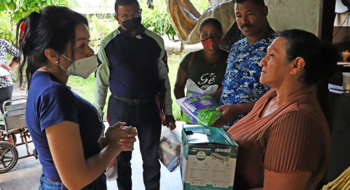 Gobernación y Alcaldía de Maturín brindan atención a 90 familias de El Rincón de Monagas