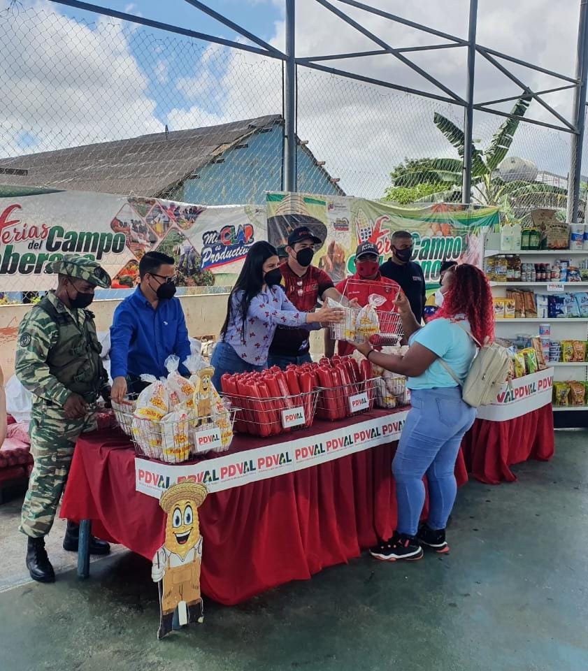 Gobierno nacional y regional favorecieron a más de 400 familias de San Simón con jornada alimentaria