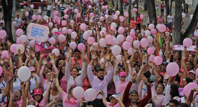 Marcharon en Maturín en apoyo a la lucha contra el cáncer de mama