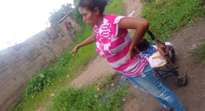 Más de 80 familias de Rómulo Gallegos tiemblan cada vez que llueve