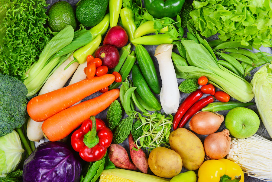 si se puede guia para iniciar una alimentacion saludable desde cero laverdaddemonagas.com mezcla verduras frutas alimentos saludables alimentacion limpia salud 73523 2767