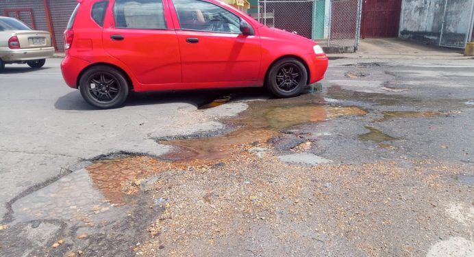 Solo 20 días duraron lámparas LED en la principal de La Puente