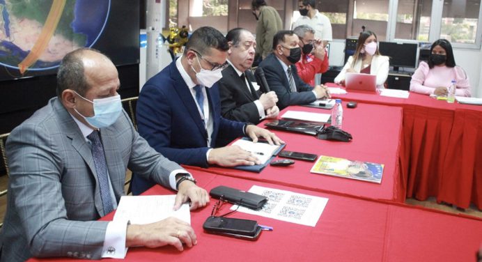Venezuela mantendrá política de paz en defensa del Esequibo