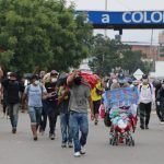 40 000 migrantes venezolanos podran pedir en colombia los permisos de proteccion temporal laverdaddemonagas.com venezolanos regularizacion foto archivo 696x452 1
