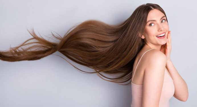 Acelera el crecimiento del cabello con estos 6 Tips y disfruta de un cabello sano y largo