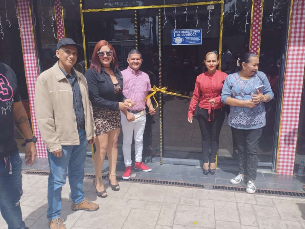 al menos siete parroquias de maturin dan la bienvenida a la navidad cultural laverdaddemonagas.com navidad9999