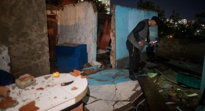Arranca plan para reubicar familias damnificadas en La Guaira