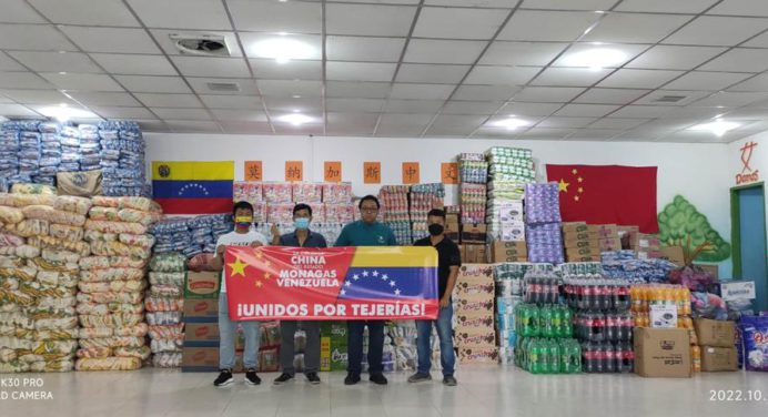 Comunidad China de Monagas envió 8 toneladas de alimentos a familias de Las Tejerías