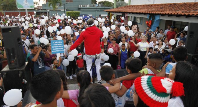 Con marcha en la avenida Juncal cierran semana conmemorativa de los derechos del niño