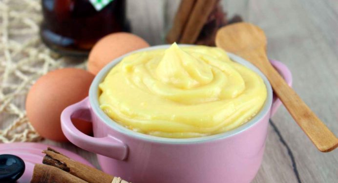 ¡Crema pastelera! Esta es la manera correcta de preparar este delicioso postre