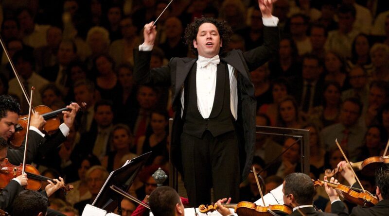 Gustavo Dudamel es uno de los más importantes directores de orquesta del mundo