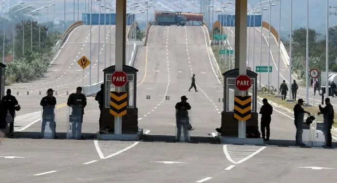 El 1° de Enero de 2023 volverán a circular vehículos en puentes entre Venezuela y Colombia