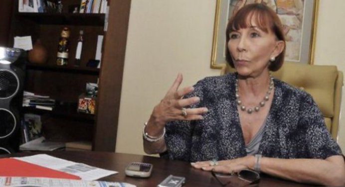 Falleció la socióloga y analista política Maryclen Stelling