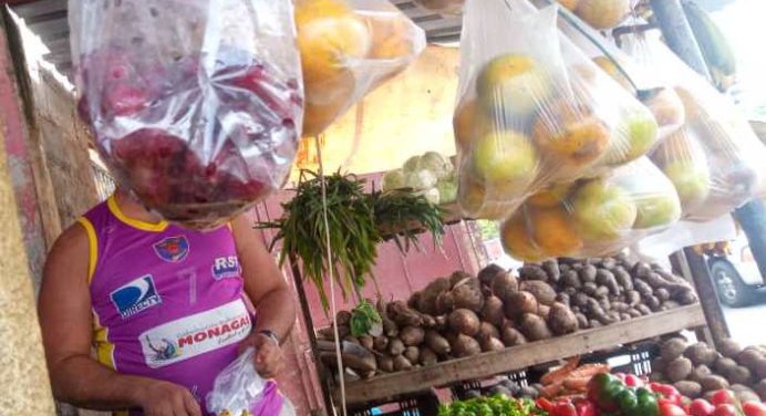 Frutas también van escalando en precios aceleradamente