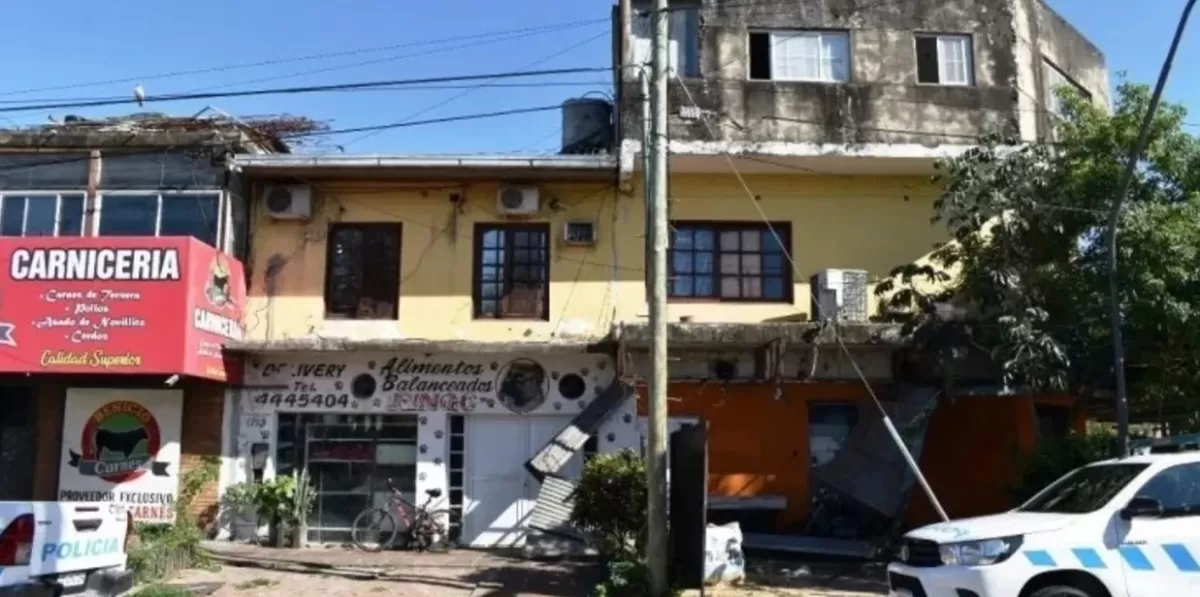 ¡Horroroso! Padre lanzó a su hijo de 5 años desde un tercer piso en Argentina