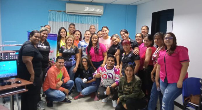 Dictan charla sobre alfabetización tecnológica a personal del Consejo Legislativo de Monagas