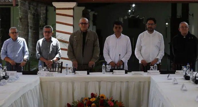 Instalada mesa de diálogo por la Paz en Caracas entre gobierno colombiano y el ELN