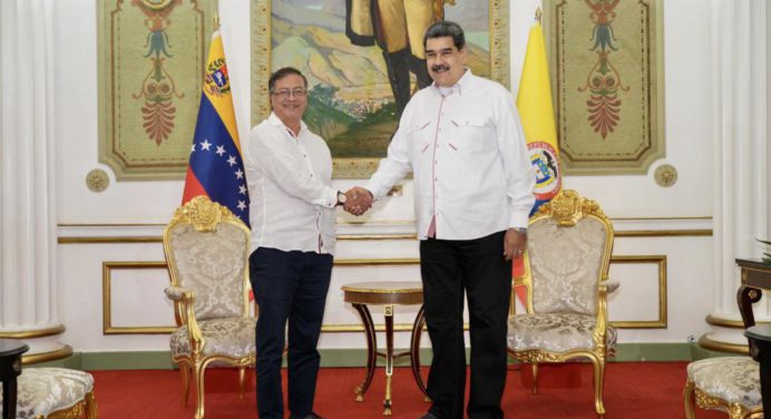 Maduro y Petro firmaron Declaración conjunta para afianzar relaciones binacionales