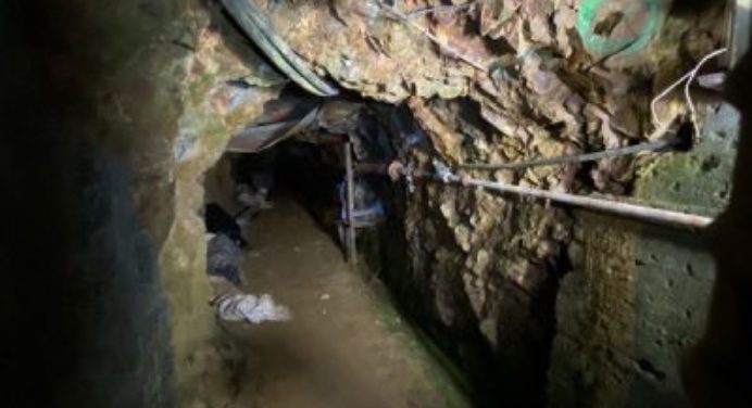 Mineros surcoreanos atrapados durante nueve días fueron rescatados con vida