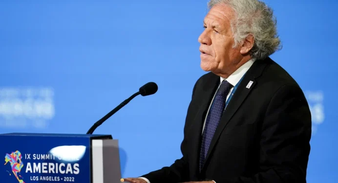 OEA investiga a Luis Almagro, por presunta relación amorosa con subalterna