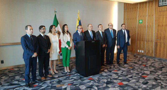 Plataforma Unitaria celebra la firma de acuerdo para «atender lo urgente» en Venezuela
