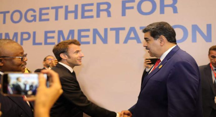 Presidente Nicolás Maduro habló con Macron en la COP27