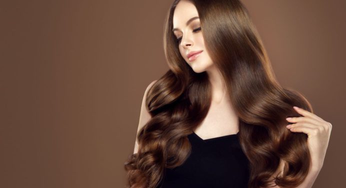 ¡Tan solo 2 ingredientes! Obtén un cabello largo y sano con estos productos que tienes en casa