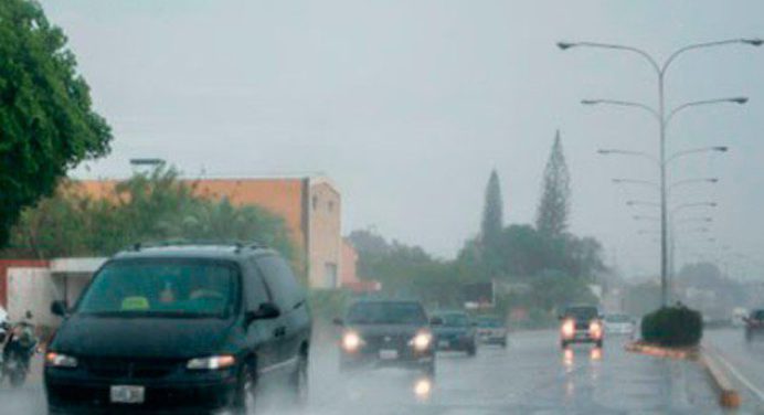 Zona Educativa suspende clases en isla de Margarita por los torrenciales aguaceros
