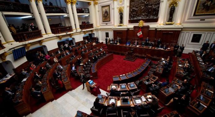 Congreso de Perú rechazó adelantar elecciones