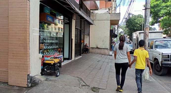 Falla de Internet y apagón generan caos en comunicaciones este #21dic en Maturín