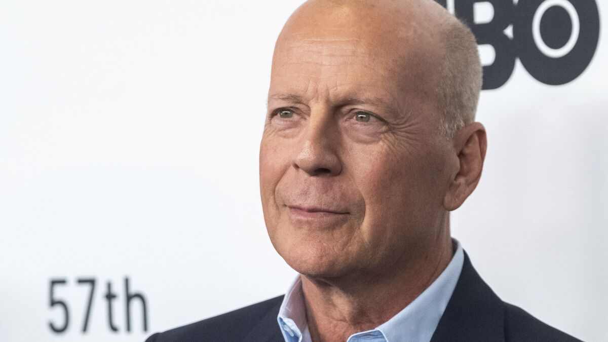 Familia de Bruce Willis reza por un milagro para su salud