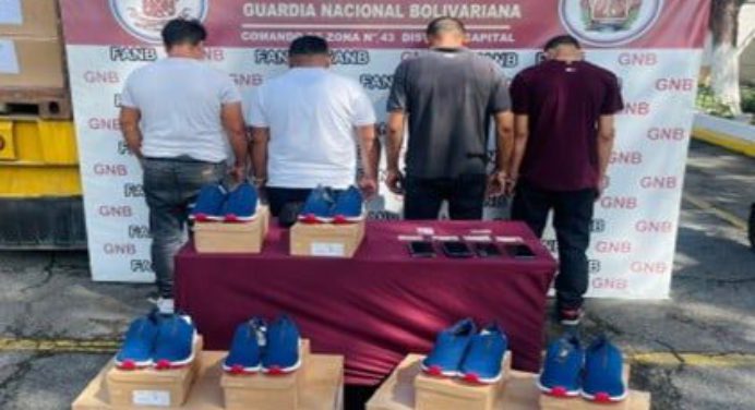 GNB decomisa 4.800 pares de zapatos deportivos y detiene a cuatro personas